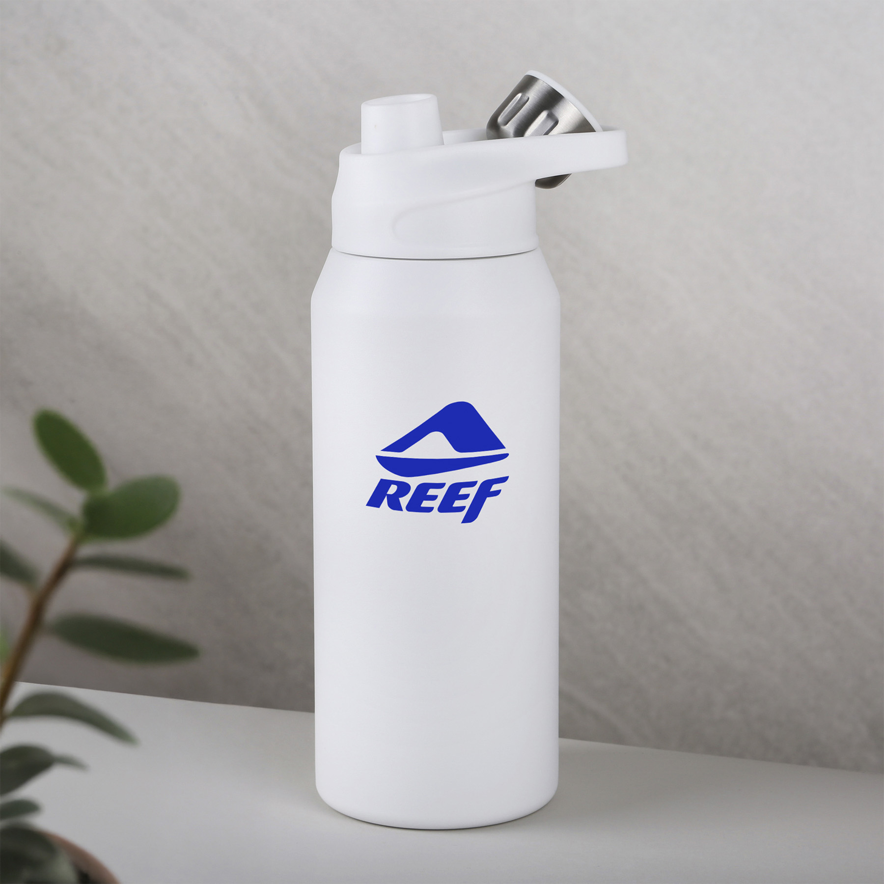 27 oz. Surat Powder Coated Recycled Stainless Steel Bottle w/ magnetic lid